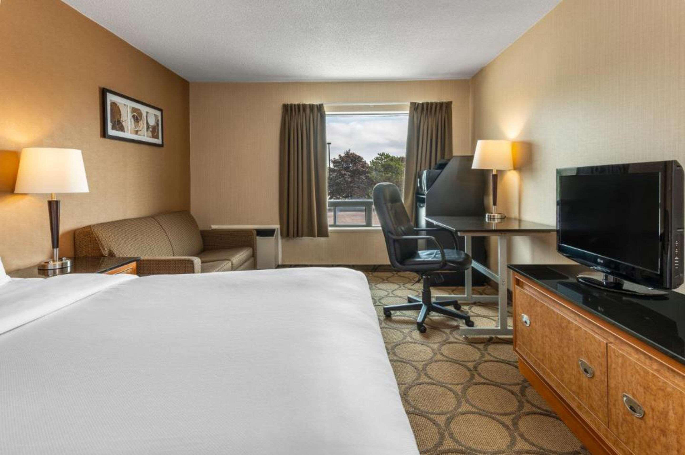 Comfort Inn Orillia Exterior photo