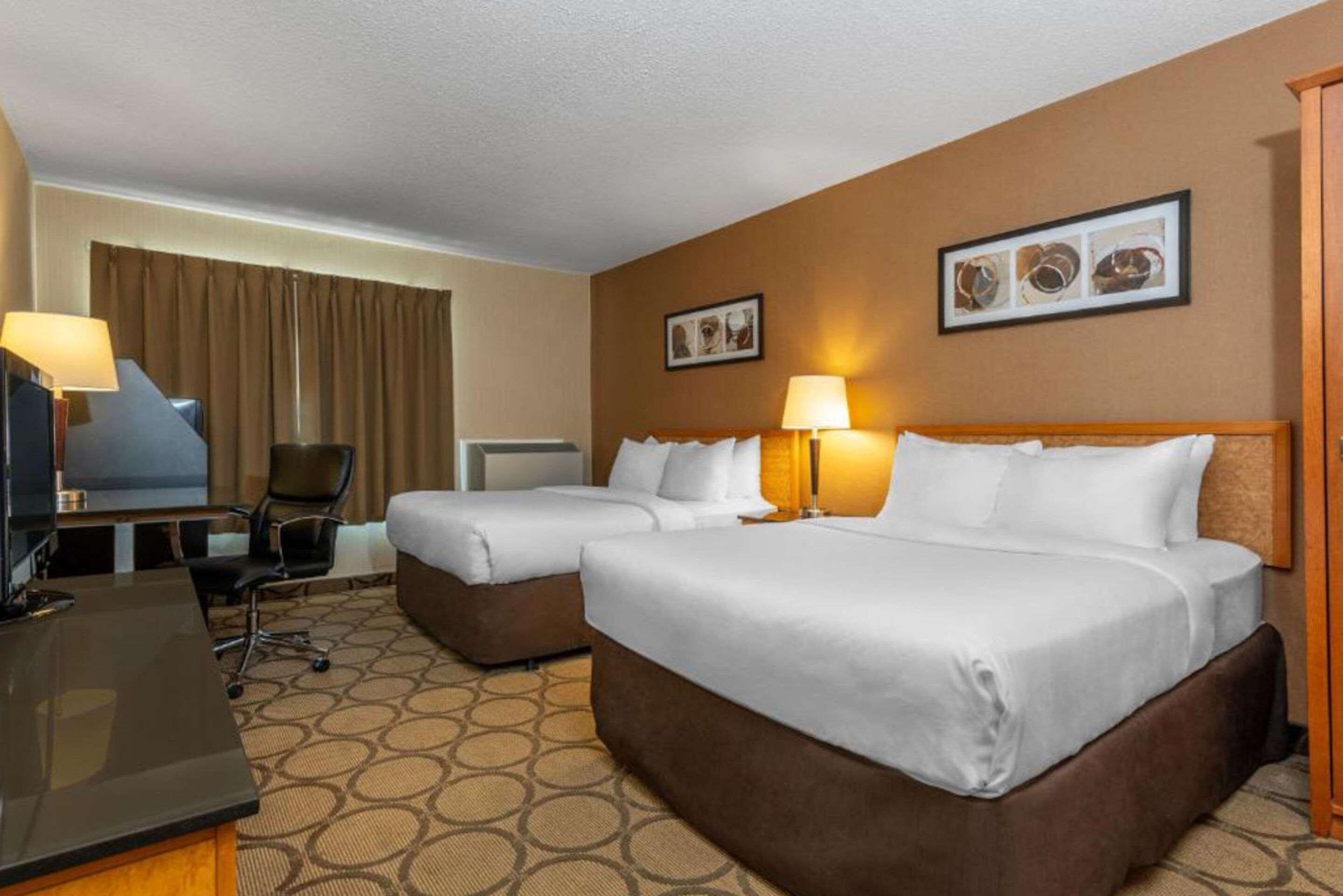 Comfort Inn Orillia Exterior photo