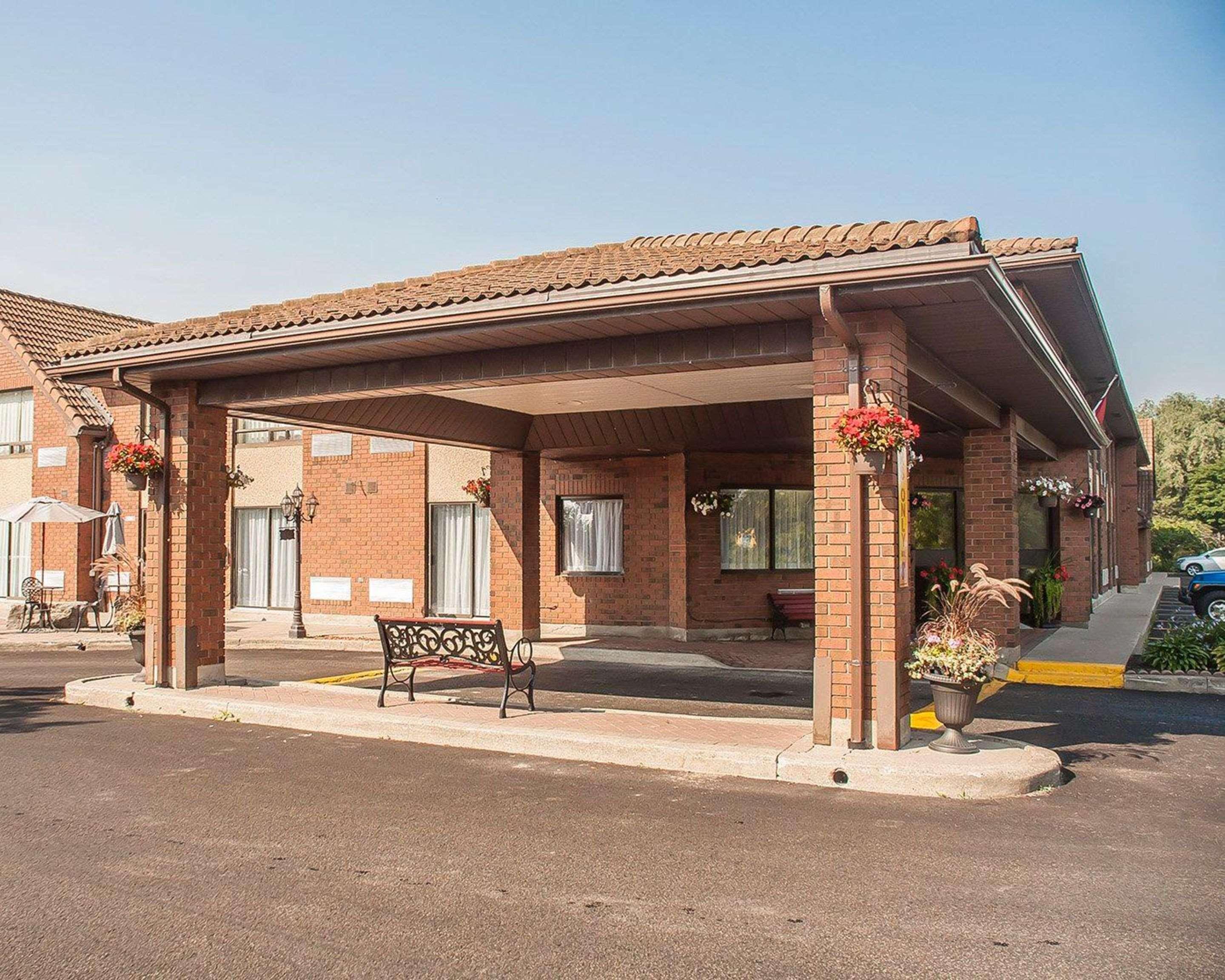 Comfort Inn Orillia Exterior photo