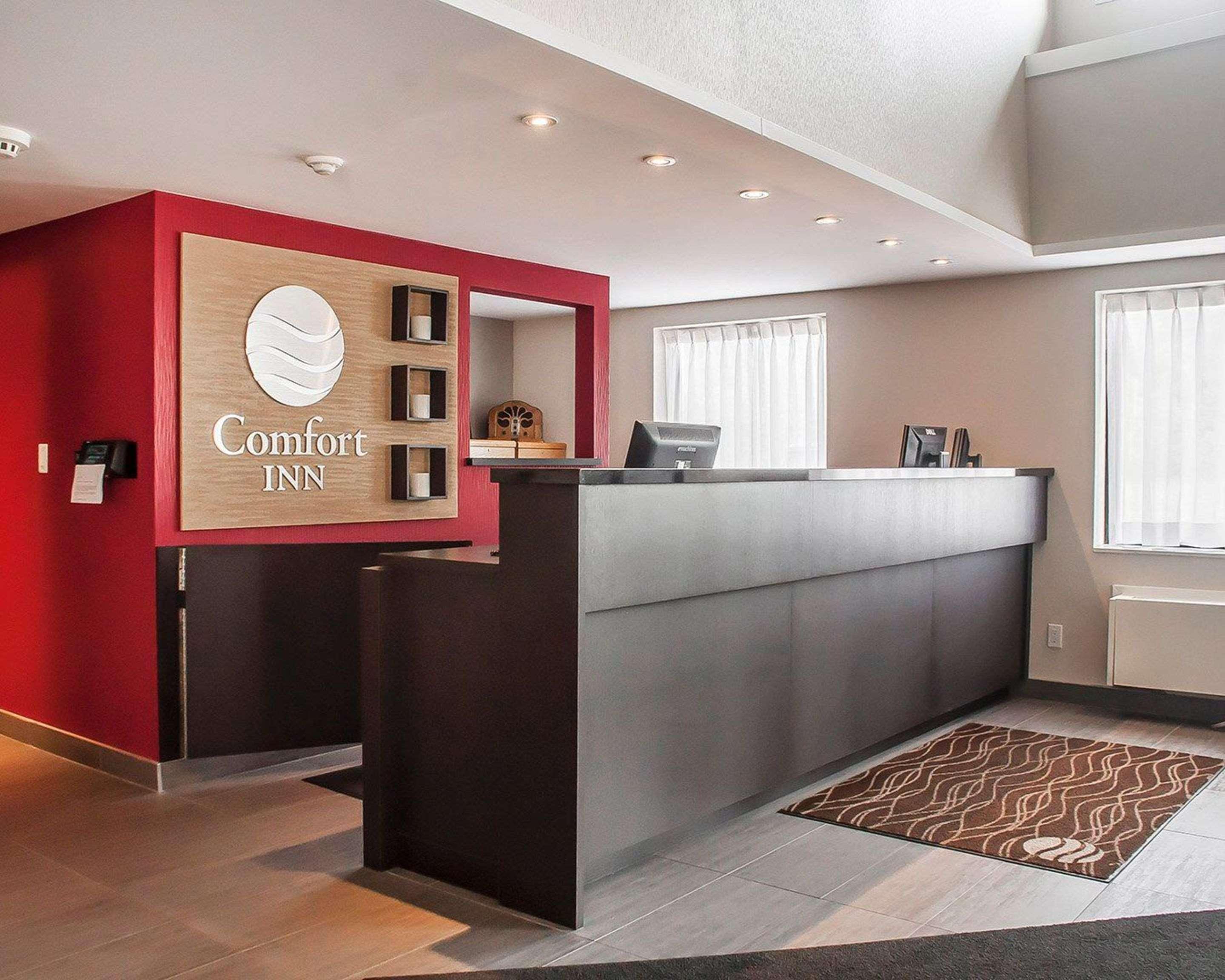 Comfort Inn Orillia Exterior photo